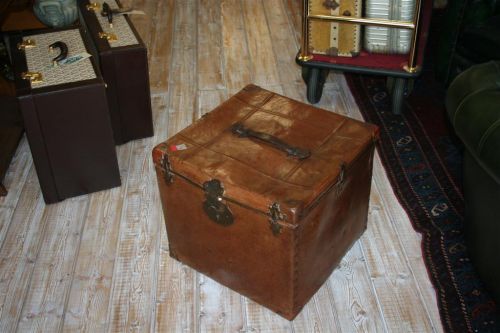 1801 - bauletto in cartone e pelle.jpg